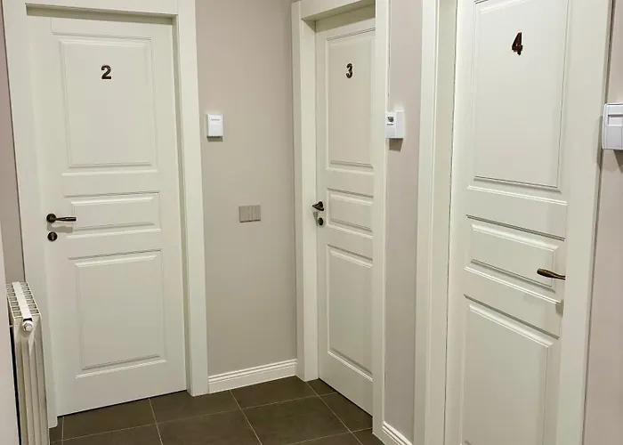 Di Bianca 4* 폴리뇨